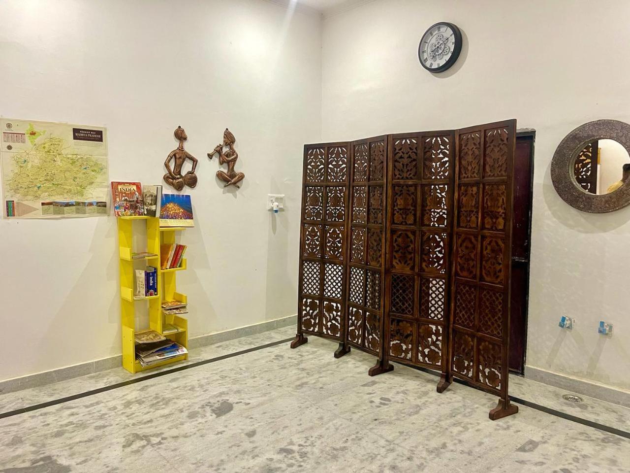 La Curcuma Luxury Homestay Khajurāho Dış mekan fotoğraf