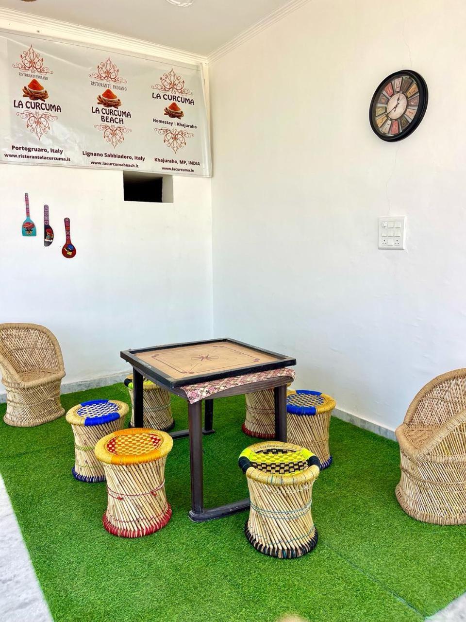 La Curcuma Luxury Homestay Khajurāho Dış mekan fotoğraf